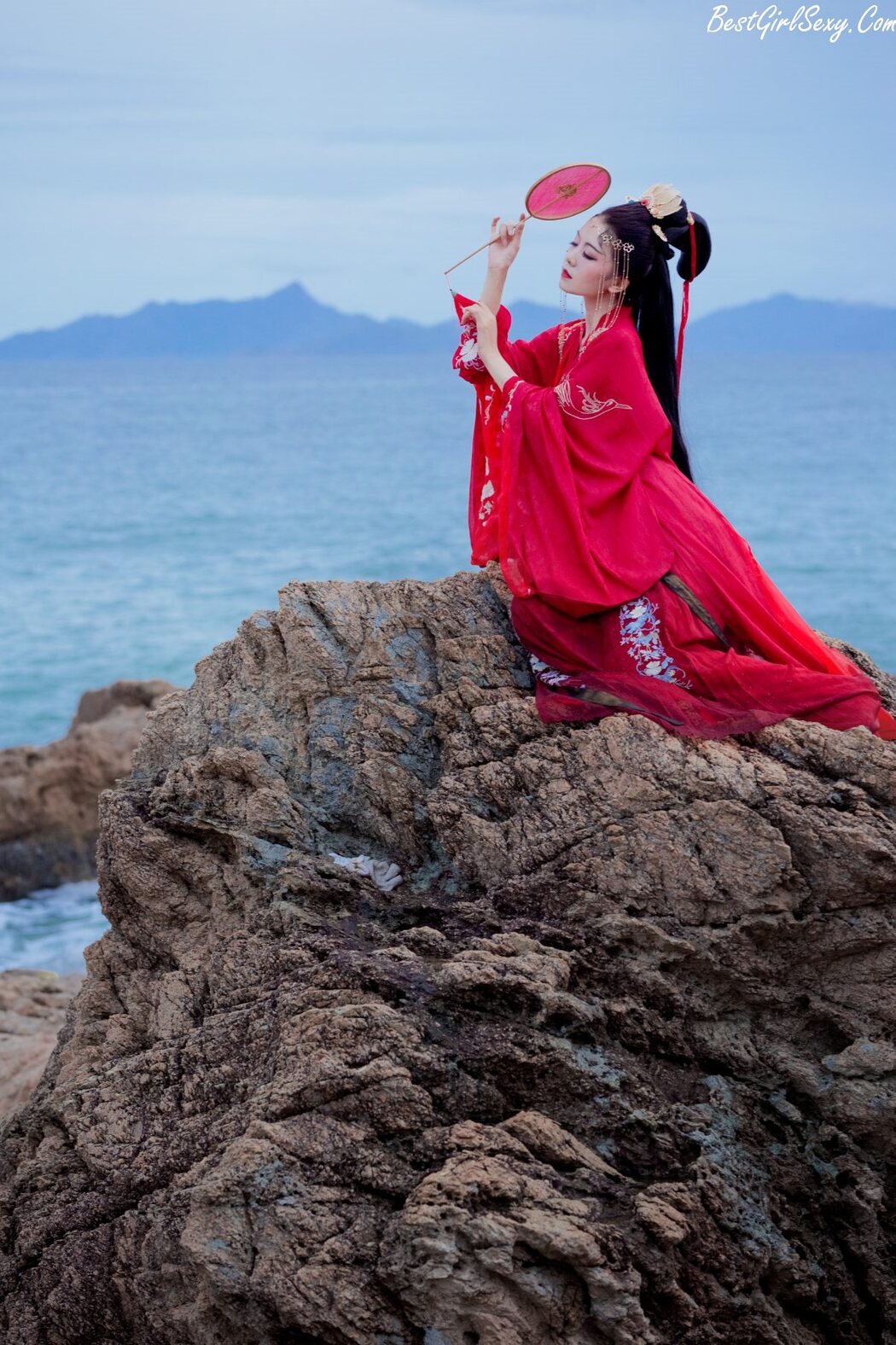 YiTuYu艺图语 Vol.242 Hang Zi