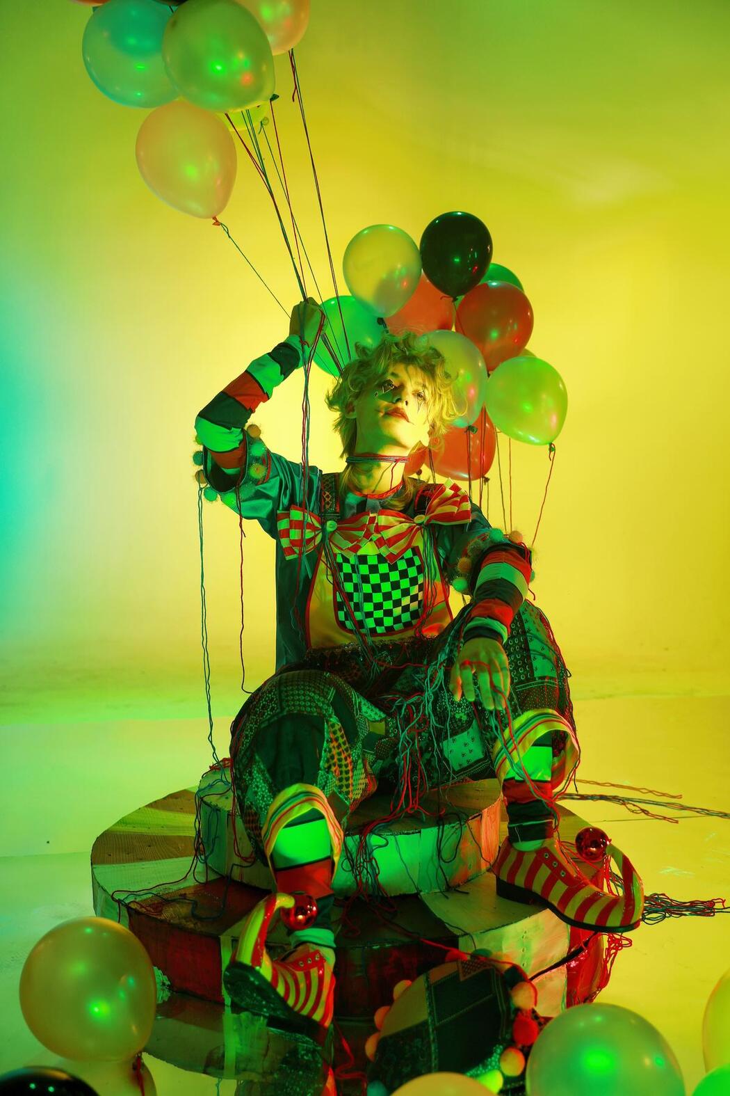 YiTuYu艺图语 Vol.2481 Yoru Kari