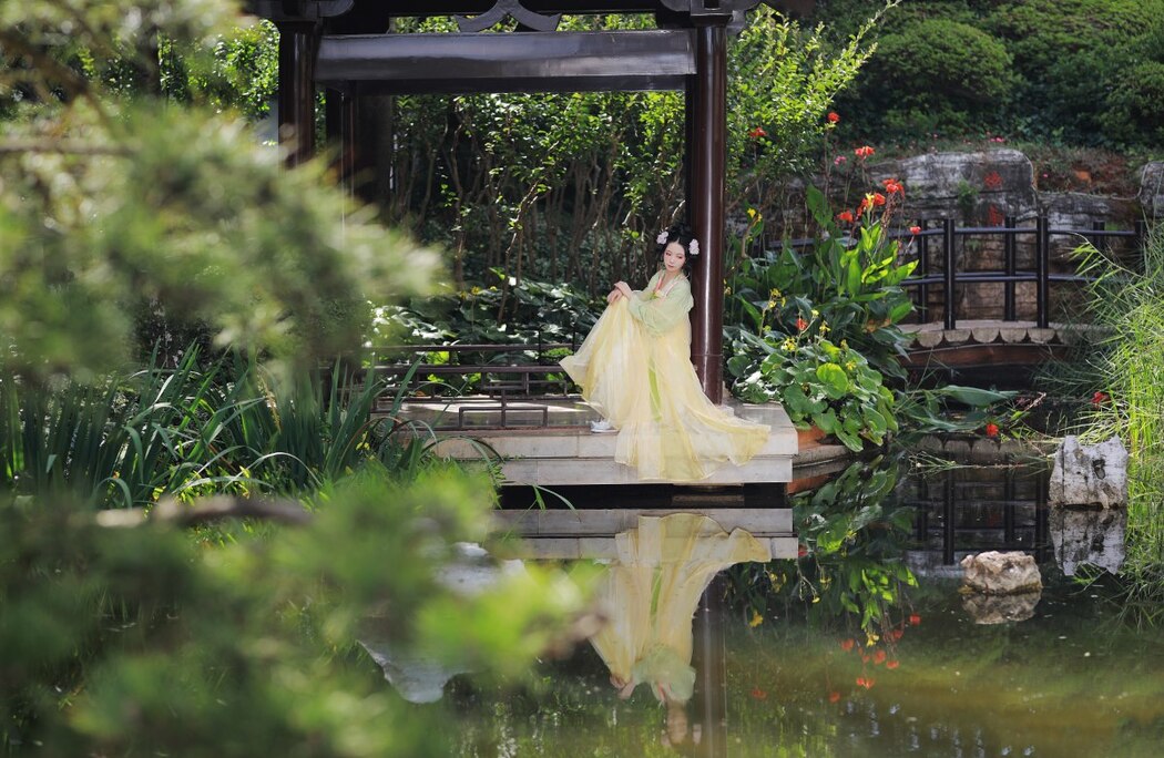 YiTuYu艺图语 Vol.2439 Luo Hua Ren Du Li