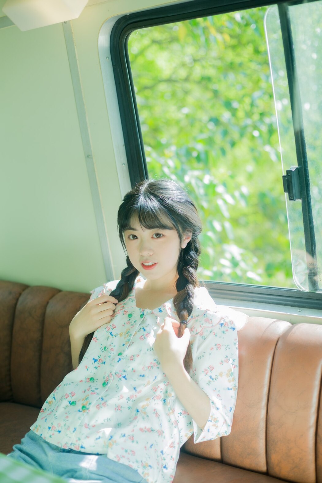 YiTuYu艺图语 Vol.2458 Ke Ai Pao Pao Ya