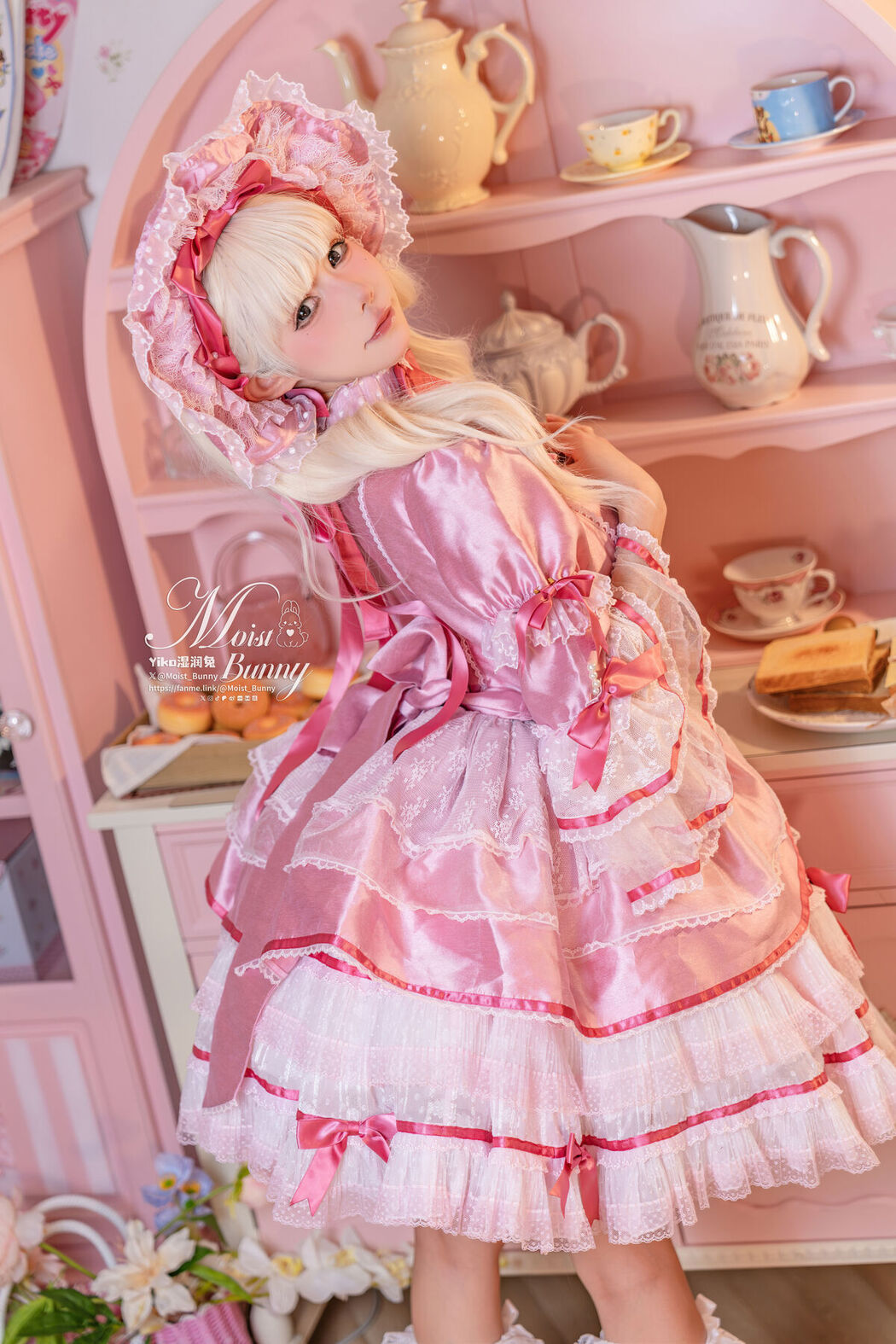 Coser@黏黏团子兔 – 丝绒粉黛