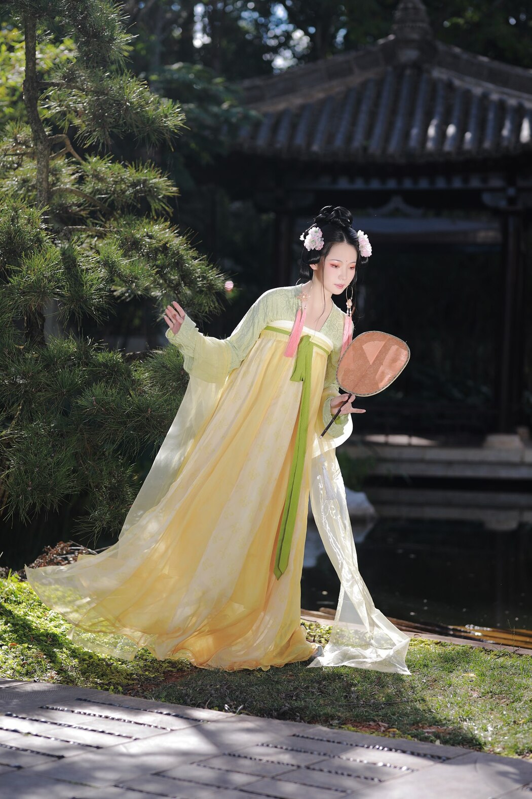 YiTuYu艺图语 Vol.2439 Luo Hua Ren Du Li