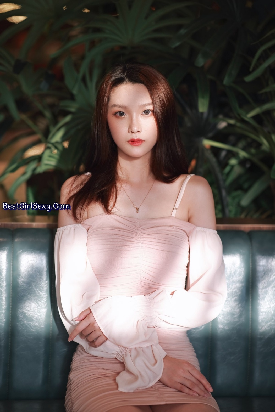YiTuYu艺图语 Vol.2416 Xin Xin