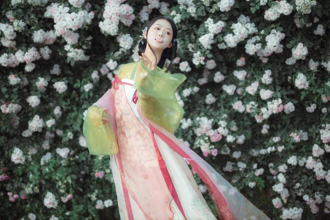 YiTuYu艺图语 Vol.2486 Ruo Yun