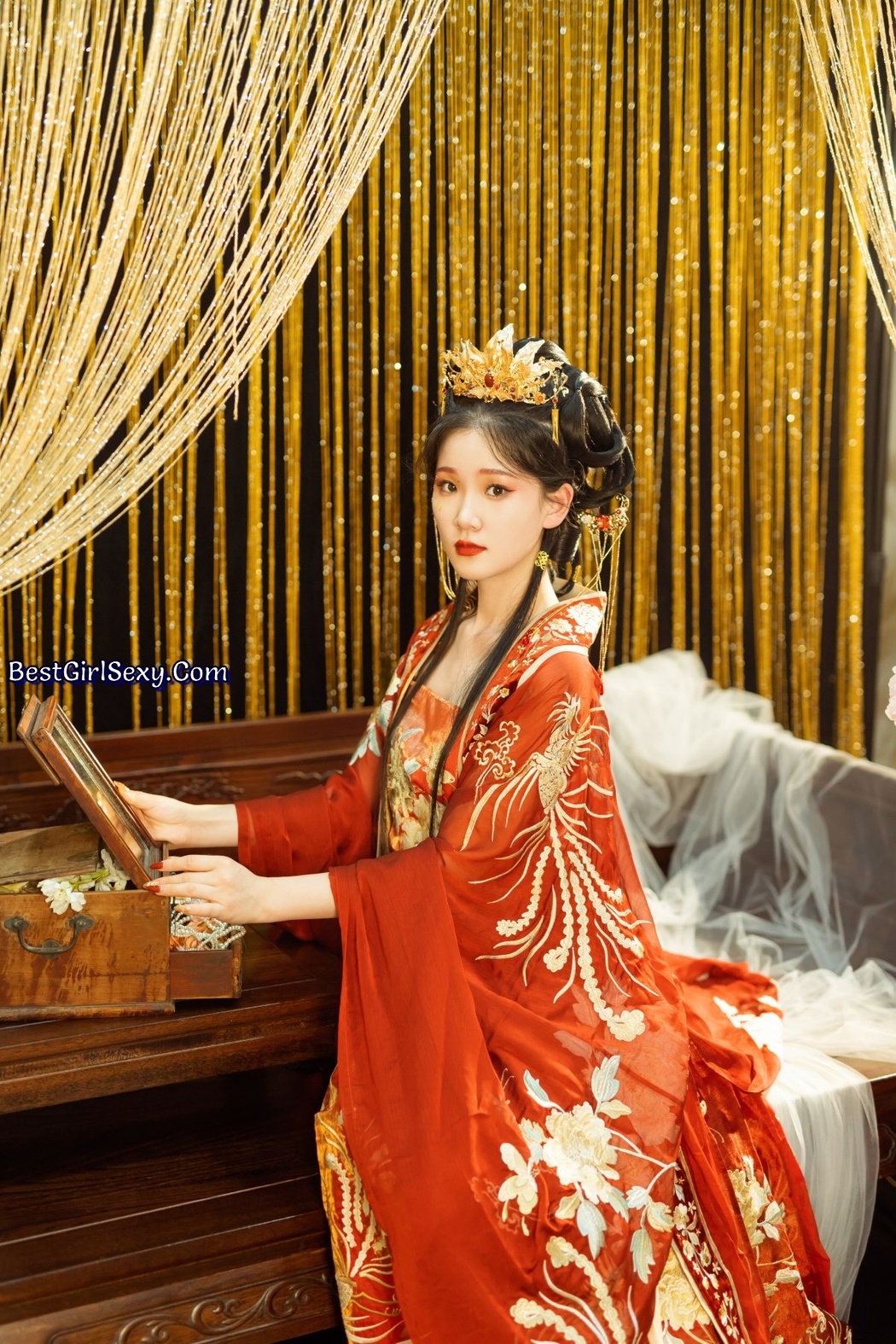 YiTuYu艺图语 Vol.2409 Xiang Wang Hui Shou Miao Miao Miao