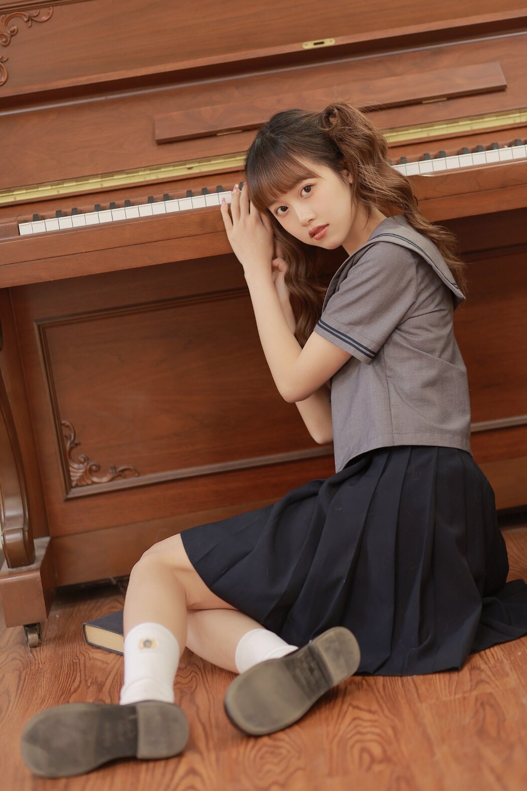 YiTuYu艺图语 Vol.2459 Jin Yu Yu
