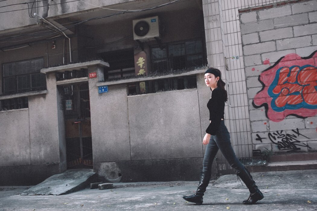 YiTuYu艺图语 Vol.2411 Chong Chong
