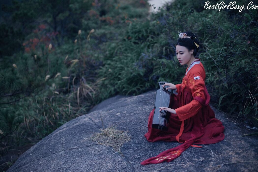 YiTuYu艺图语 Vol.247 Ni Ni