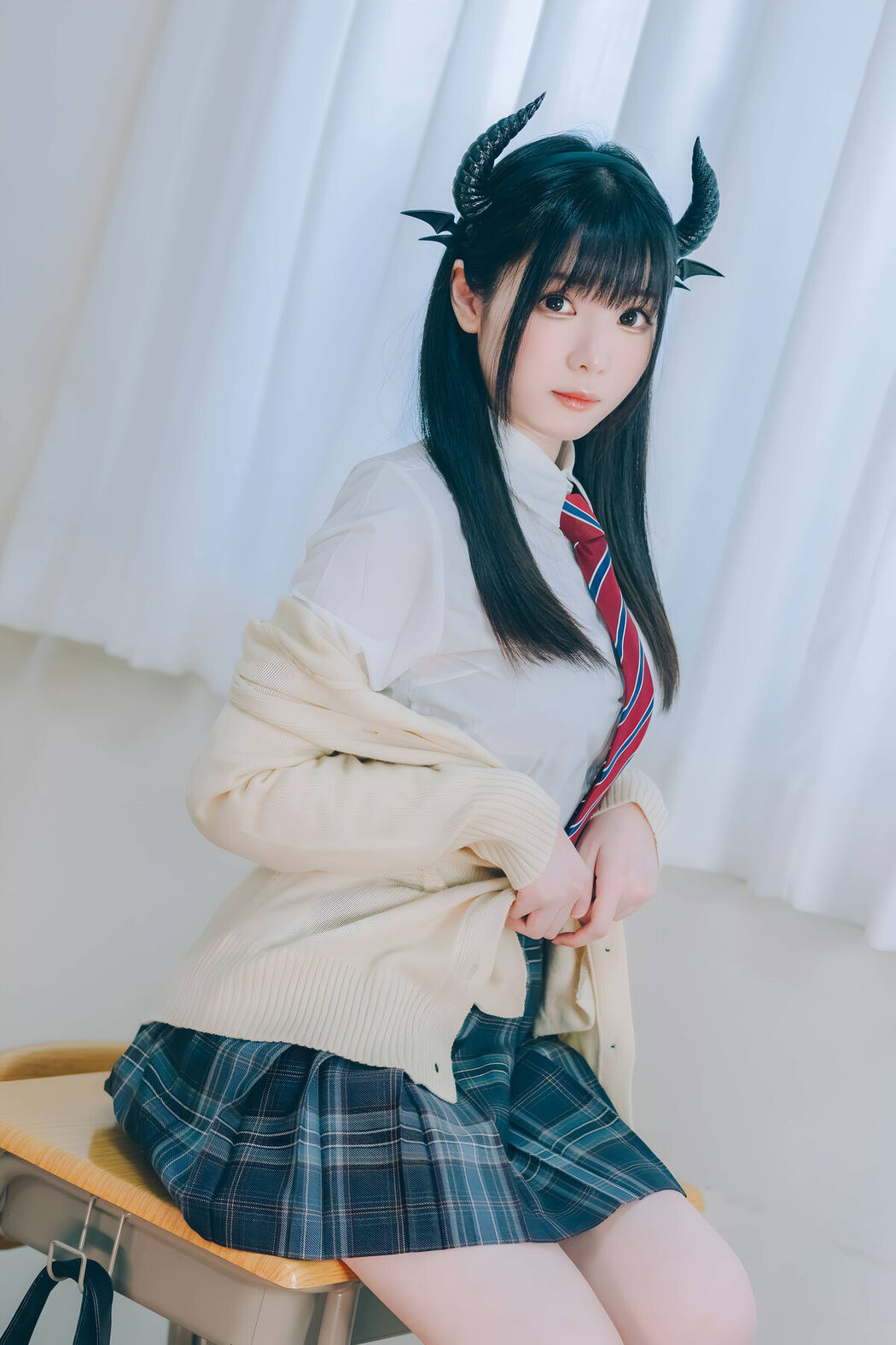 Coser@霜月shimo – DL版写真集 隣のサキュバス霜月さん Vol.01 Part2