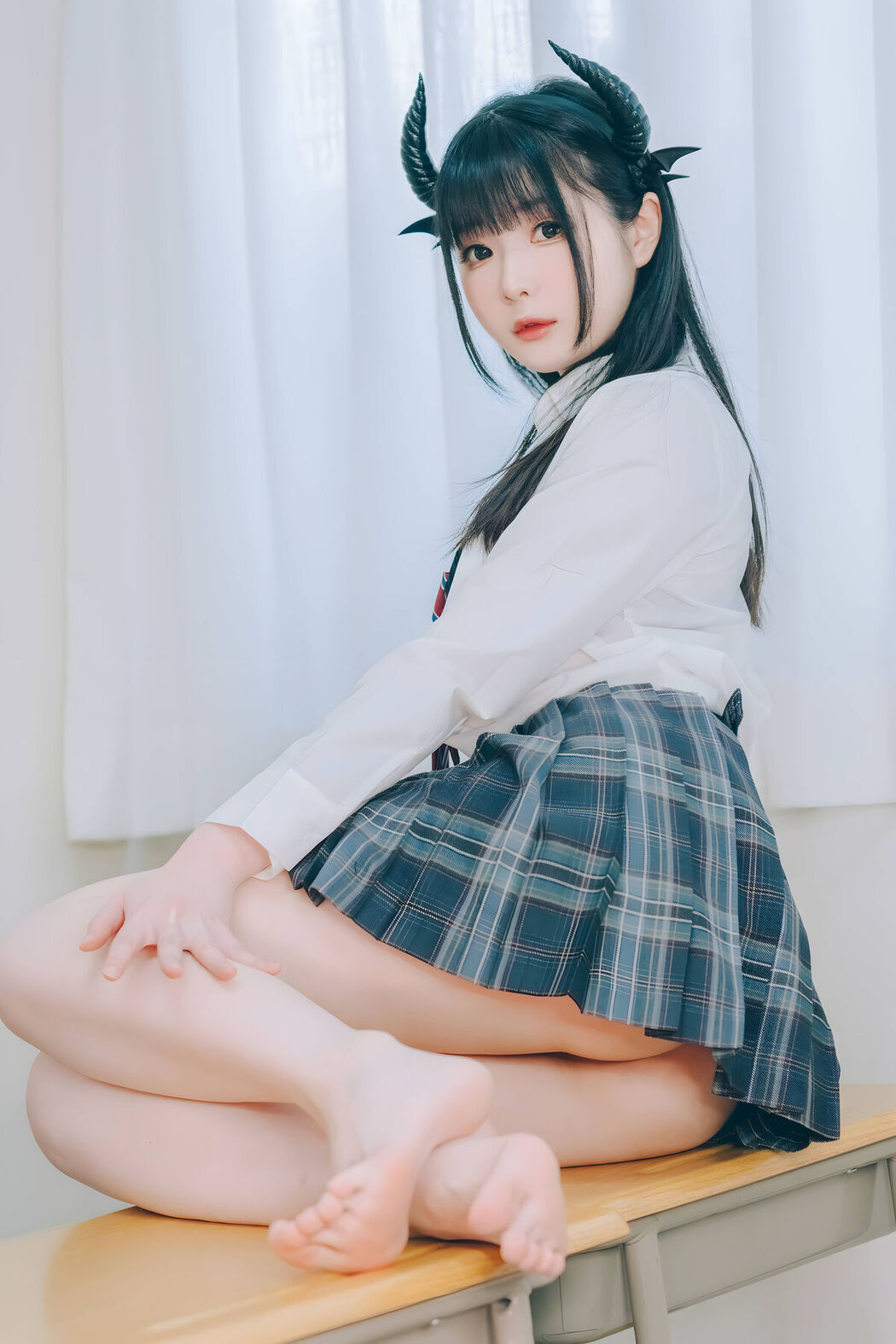 Coser@霜月shimo – DL版写真集 隣のサキュバス霜月さん Vol.01 Part2