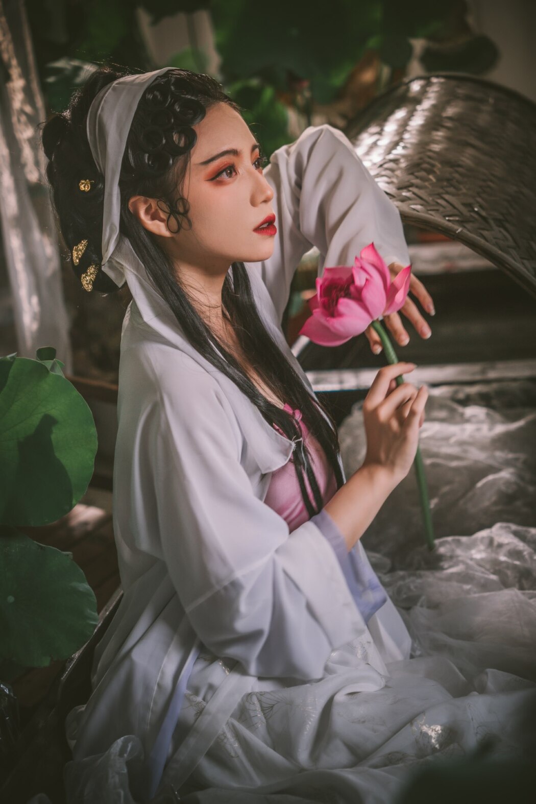 YiTuYu艺图语 Vol.2443 Tu Zi Zzz Bu Chi Hu Luo Bo