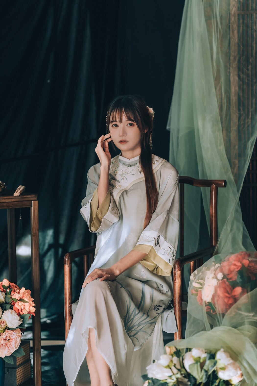 YiTuYu艺图语 Vol.2436 Tu Zi Zzz Bu Chi Hu Luo Bo