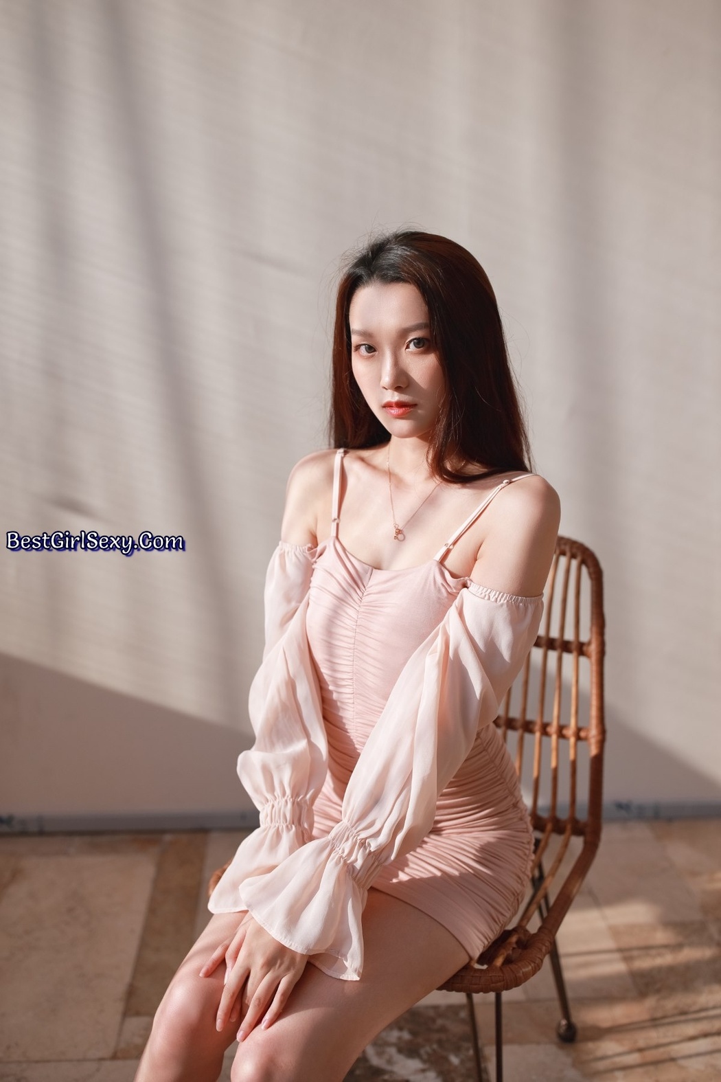 YiTuYu艺图语 Vol.2416 Xin Xin
