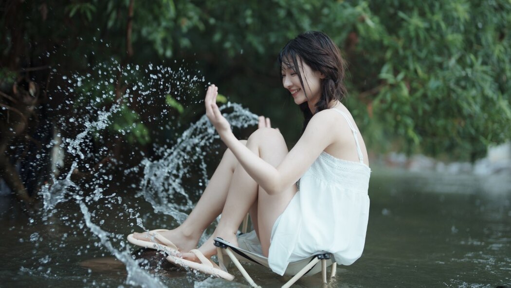 YiTuYu艺图语 Vol.2472 Qi Qi