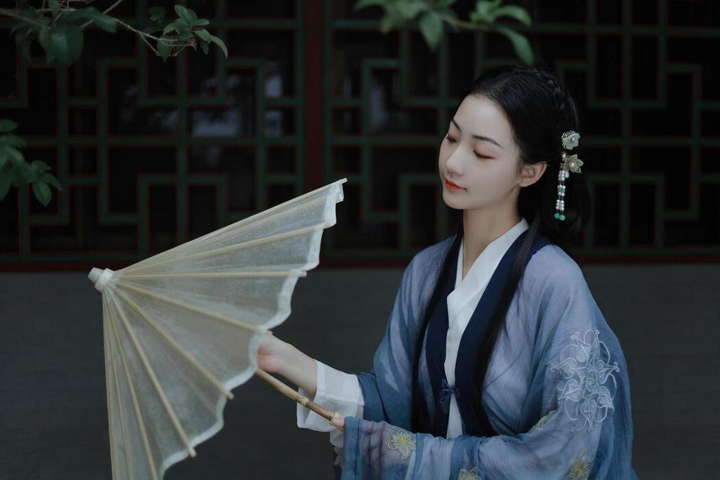 YiTuYu艺图语 Vol.2478 Xiao Dai Tong Xue