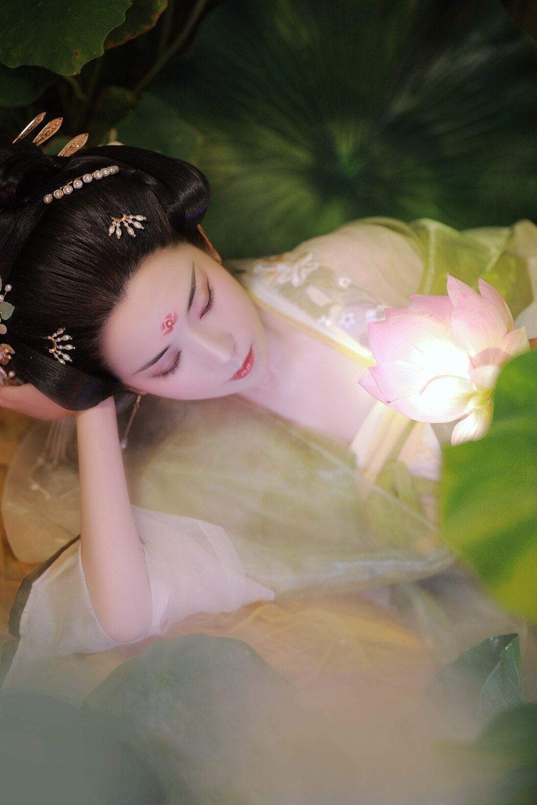 YiTuYu艺图语 Vol.2448 Ye Qing Qiu