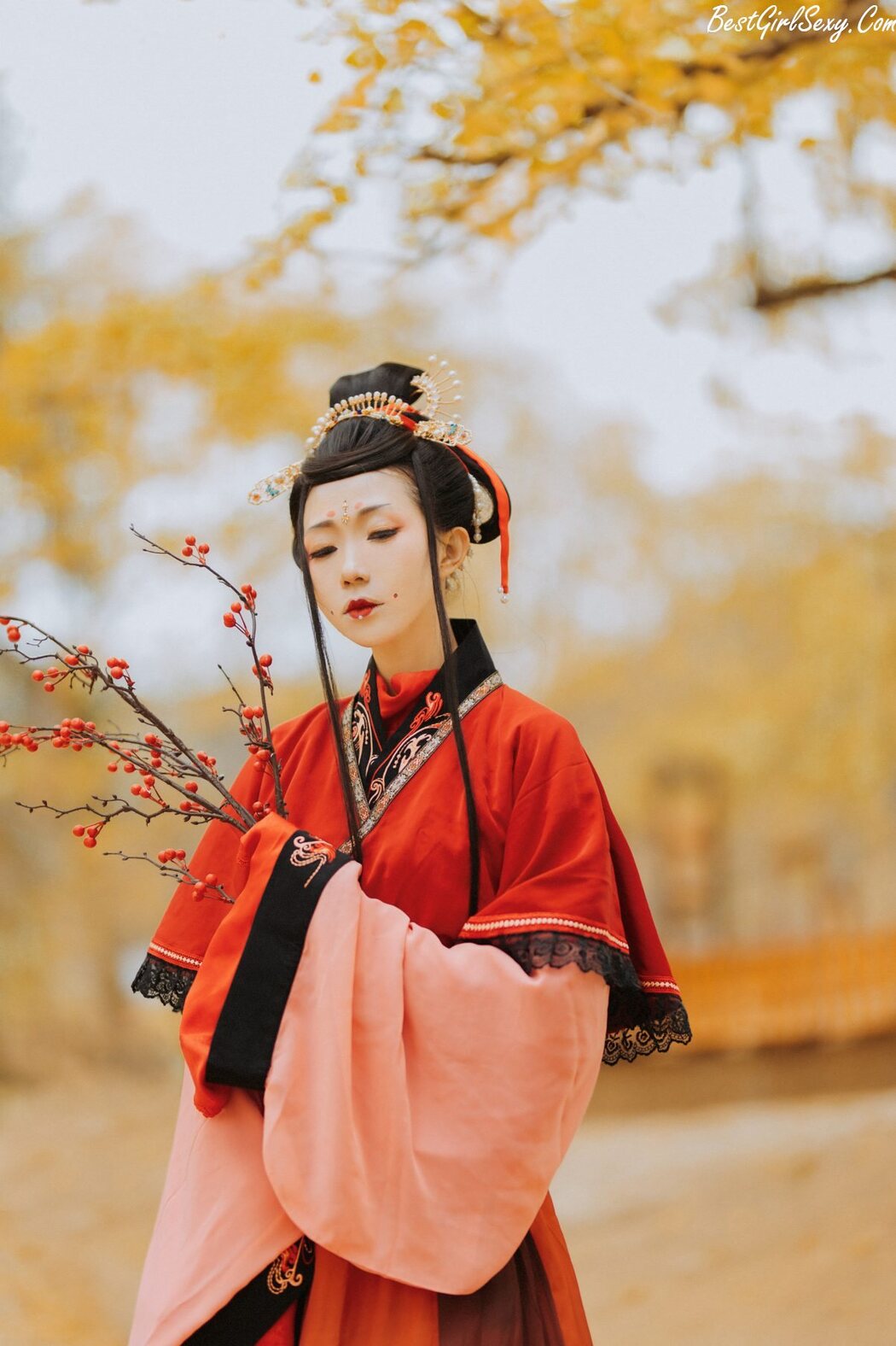 YiTuYu艺图语 Vol.248 Tan Zi