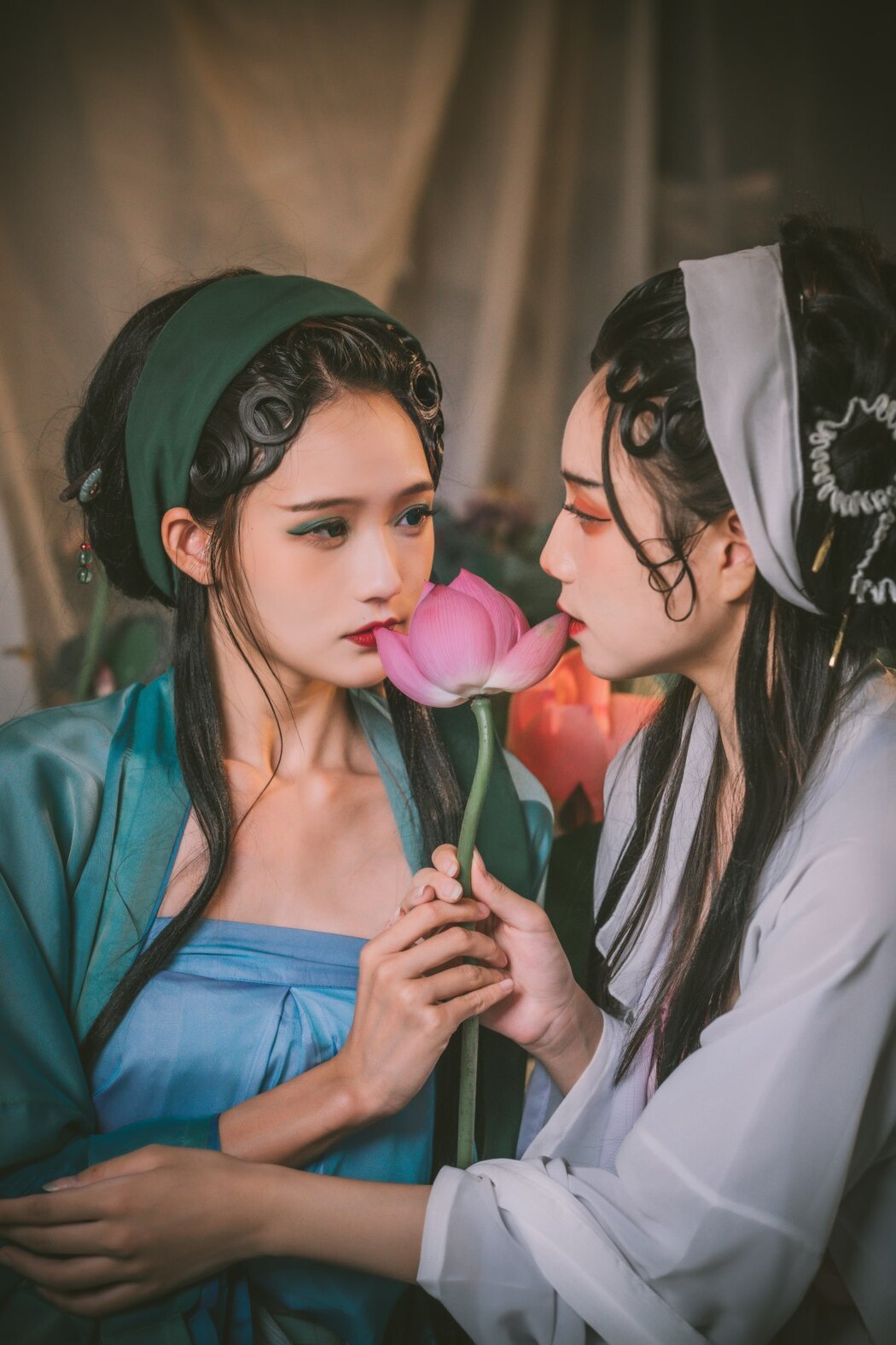 YiTuYu艺图语 Vol.2443 Tu Zi Zzz Bu Chi Hu Luo Bo