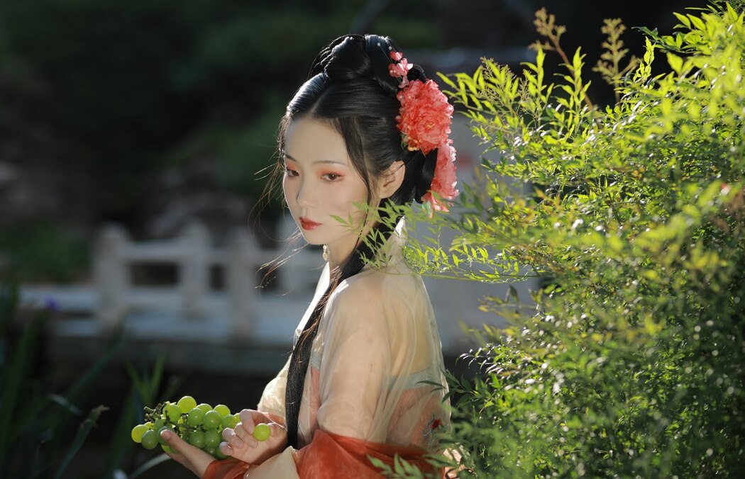 YiTuYu艺图语 Vol.2417 Luo Hua Ren Du Li