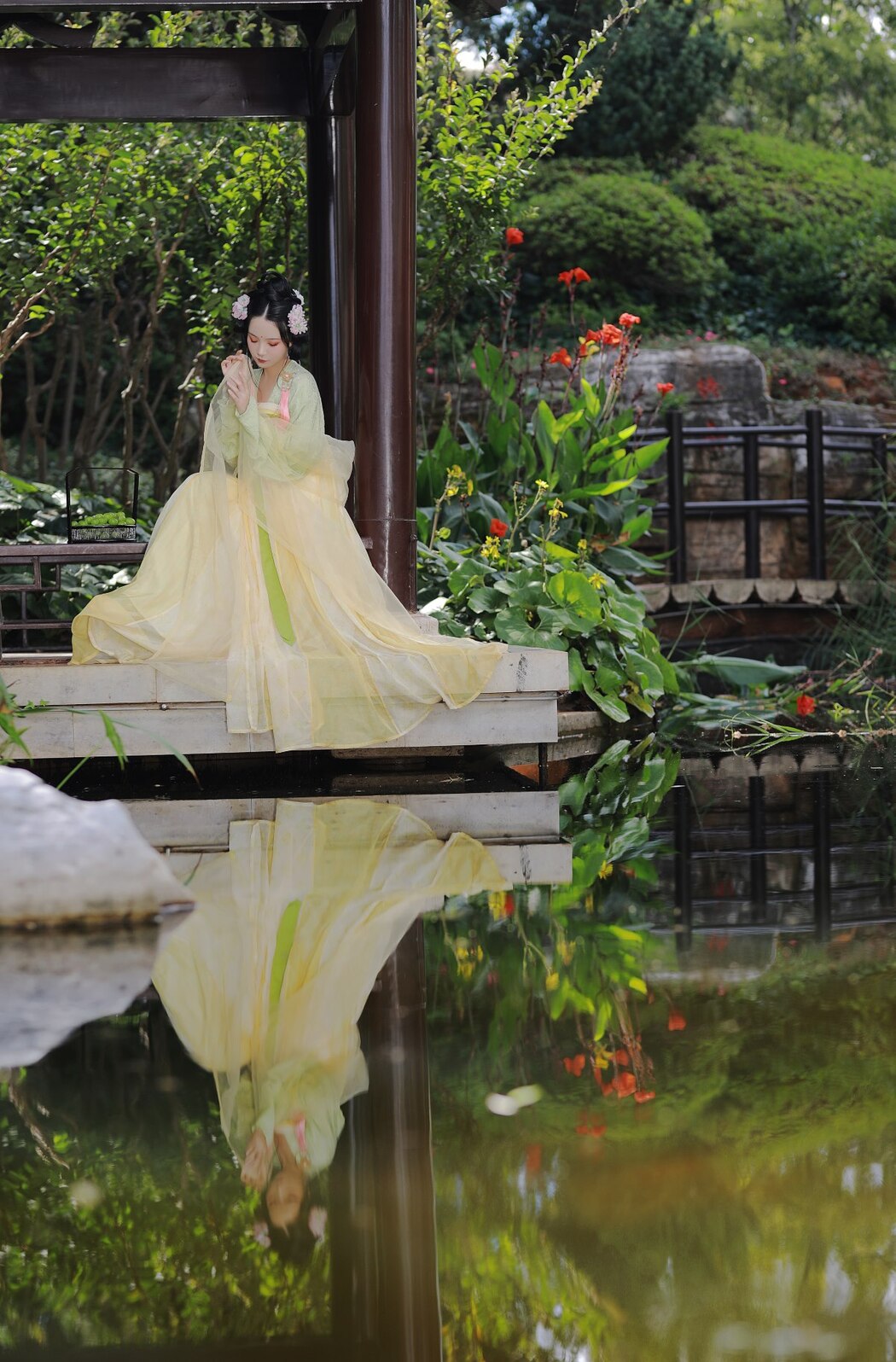 YiTuYu艺图语 Vol.2439 Luo Hua Ren Du Li