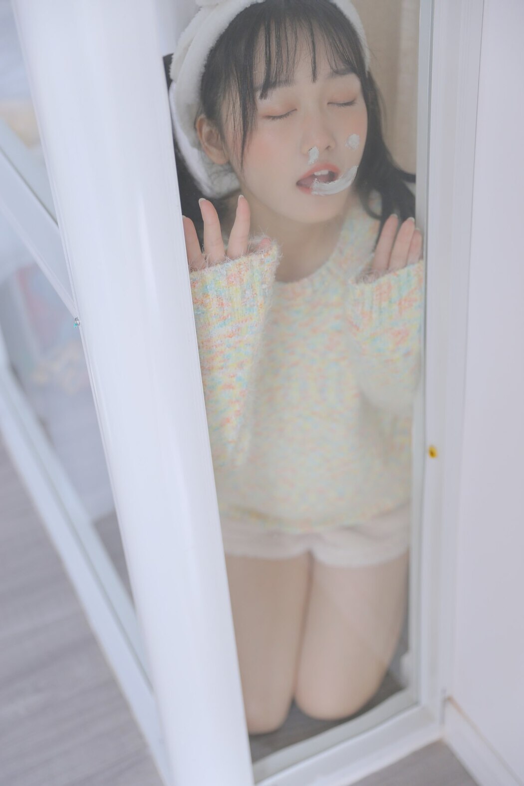 YiTuYu艺图语 Vol.2470 Man Bei Chen Chen