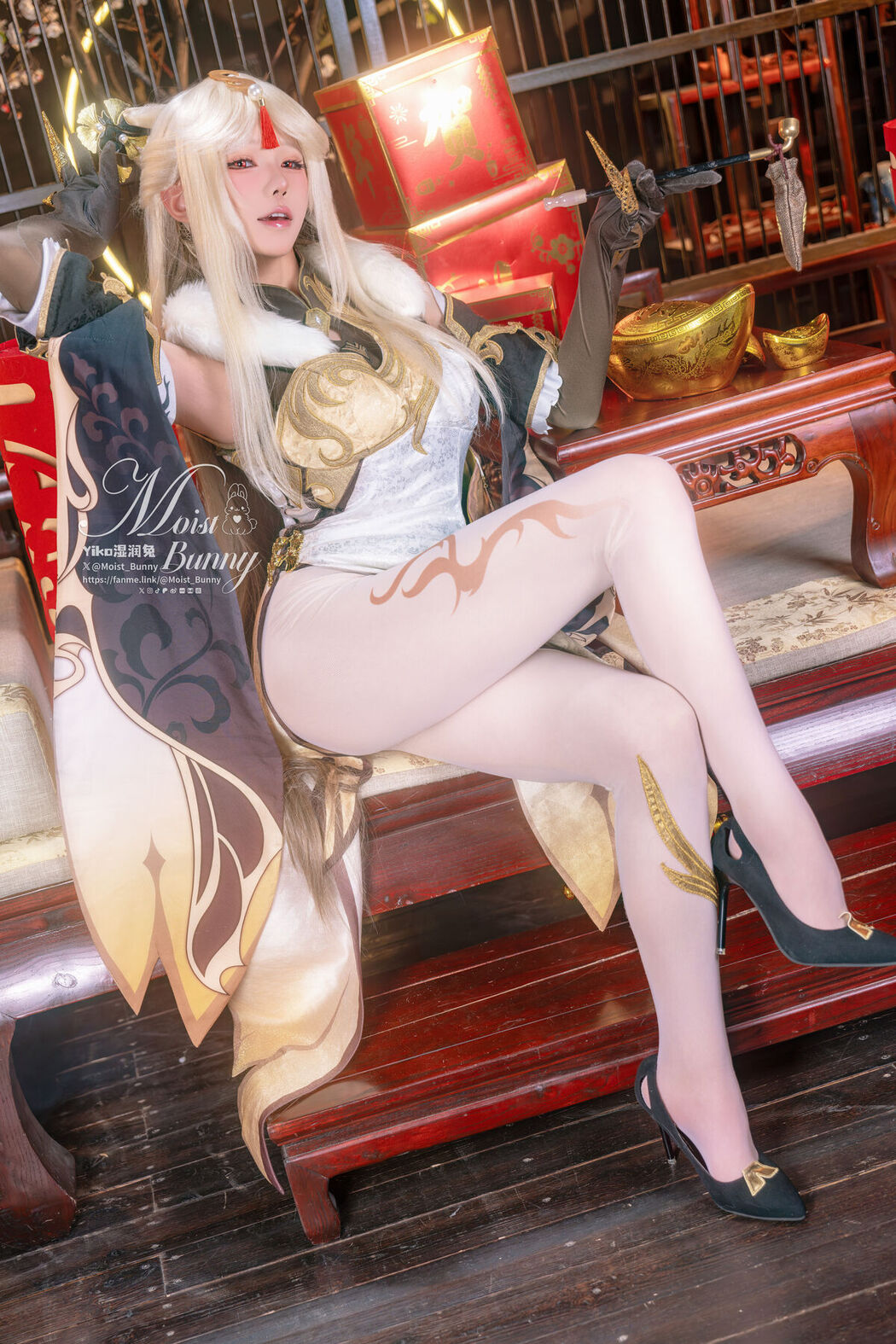 Coser@黏黏团子兔 – 金蛇来财 凝光贺岁 Good Night Kiss