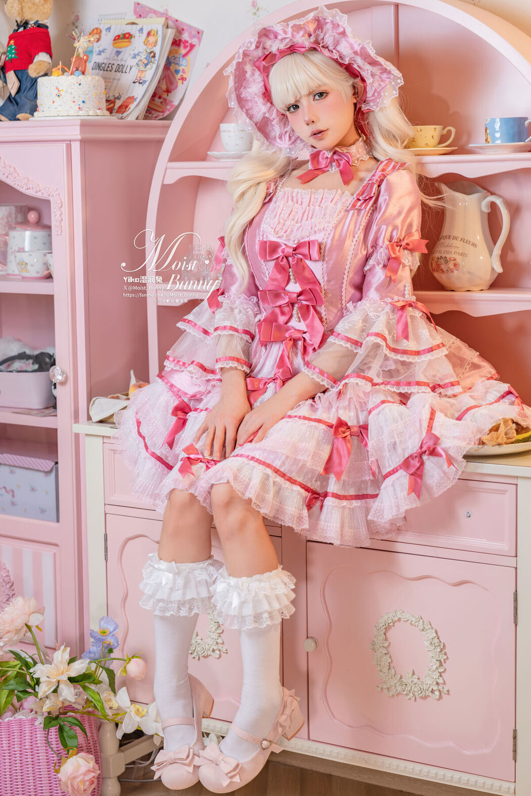 Coser@黏黏团子兔 – 丝绒粉黛