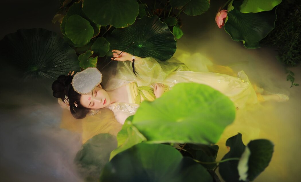 YiTuYu艺图语 Vol.2448 Ye Qing Qiu