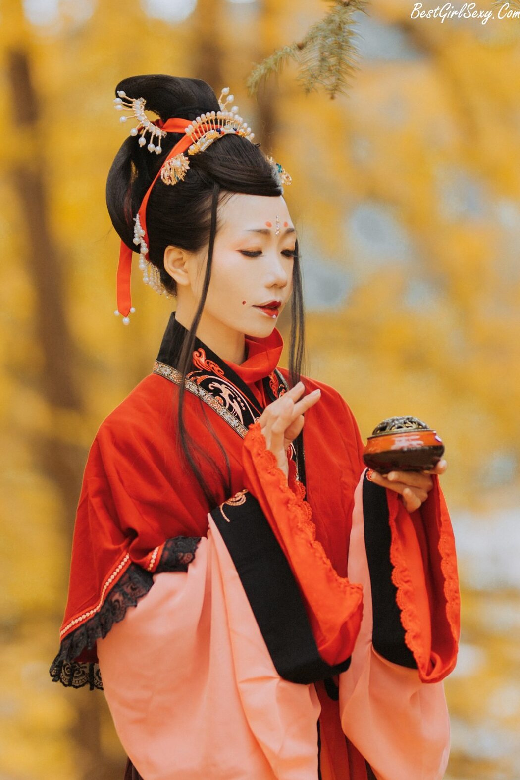 YiTuYu艺图语 Vol.248 Tan Zi