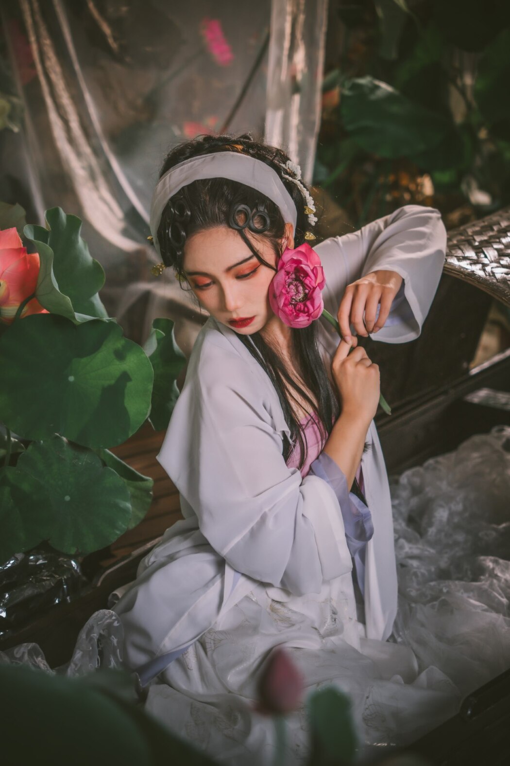 YiTuYu艺图语 Vol.2443 Tu Zi Zzz Bu Chi Hu Luo Bo