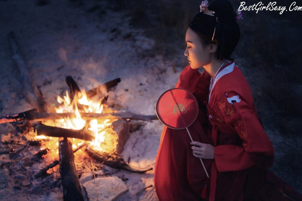 YiTuYu艺图语 Vol.247 Ni Ni