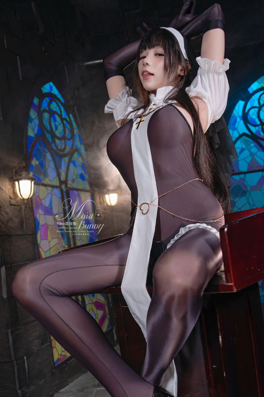 Coser@黏黏团子兔 – 布道圣女