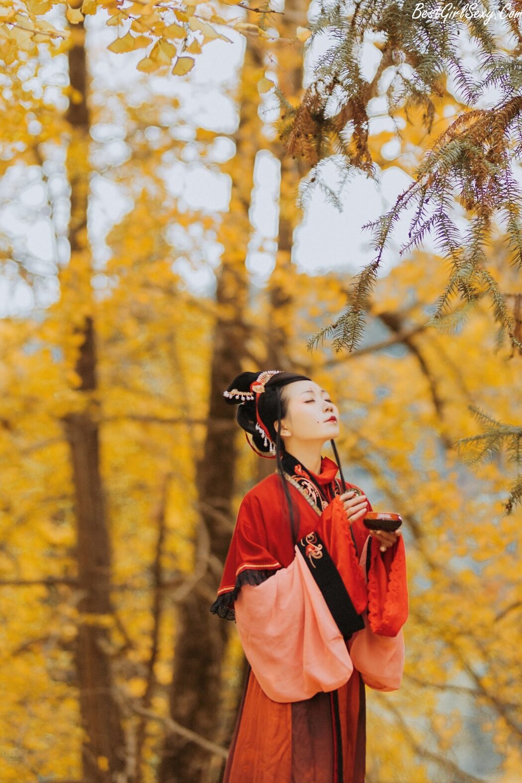 YiTuYu艺图语 Vol.248 Tan Zi