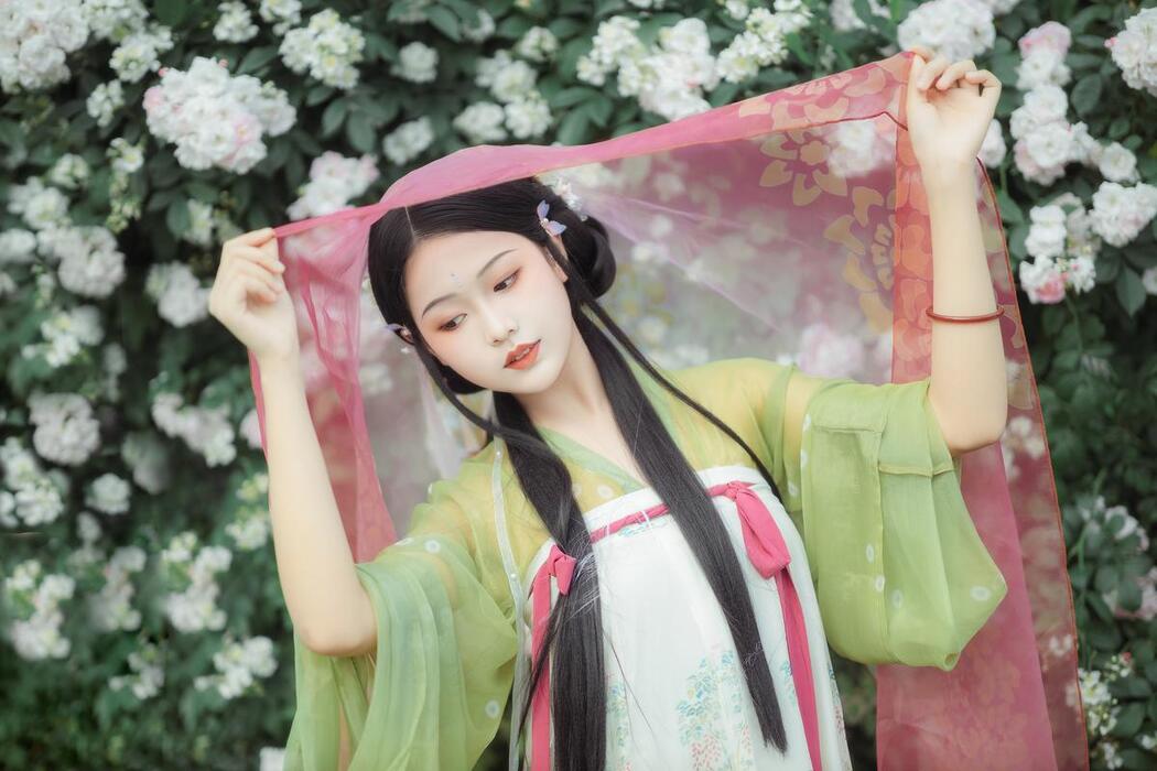 YiTuYu艺图语 Vol.2486 Ruo Yun