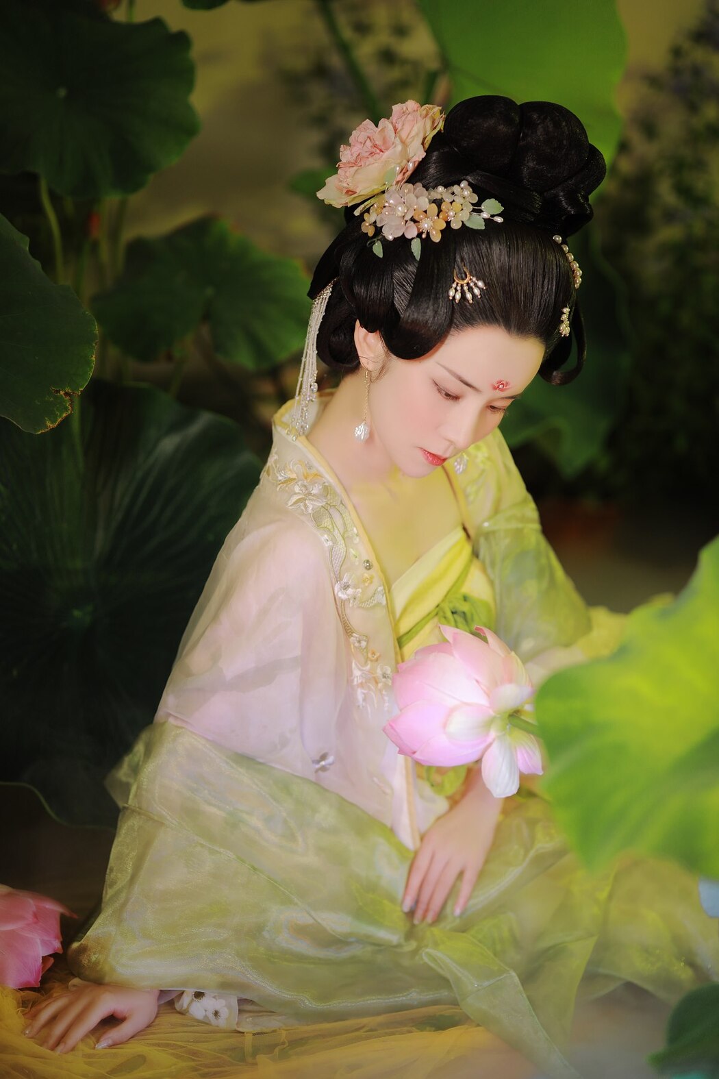 YiTuYu艺图语 Vol.2448 Ye Qing Qiu