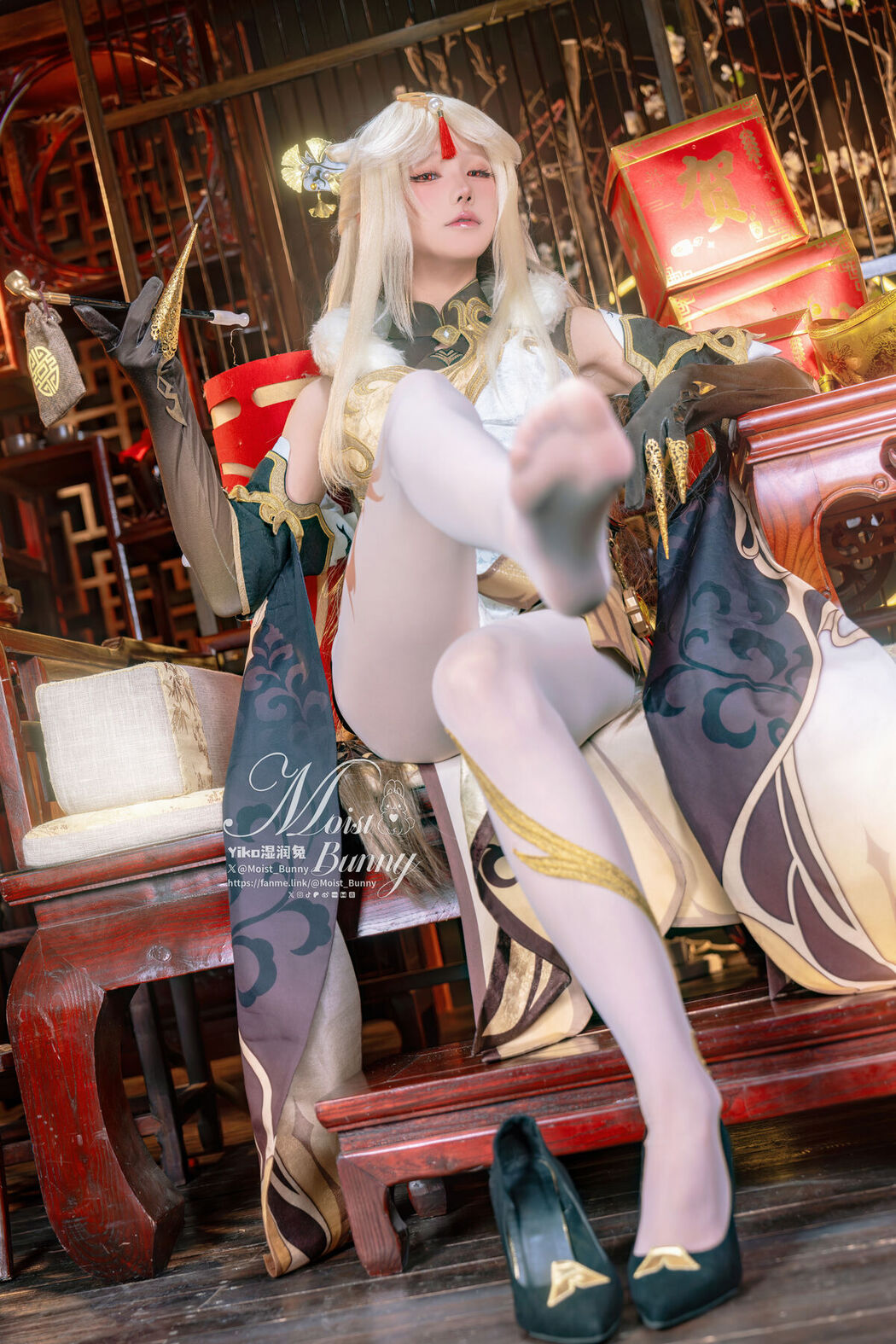 Coser@黏黏团子兔 – 金蛇来财 凝光贺岁 Good Night Kiss