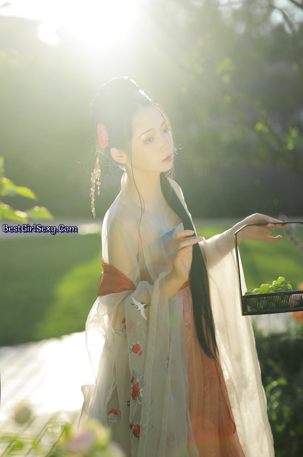 YiTuYu艺图语 Vol.2417 Luo Hua Ren Du Li