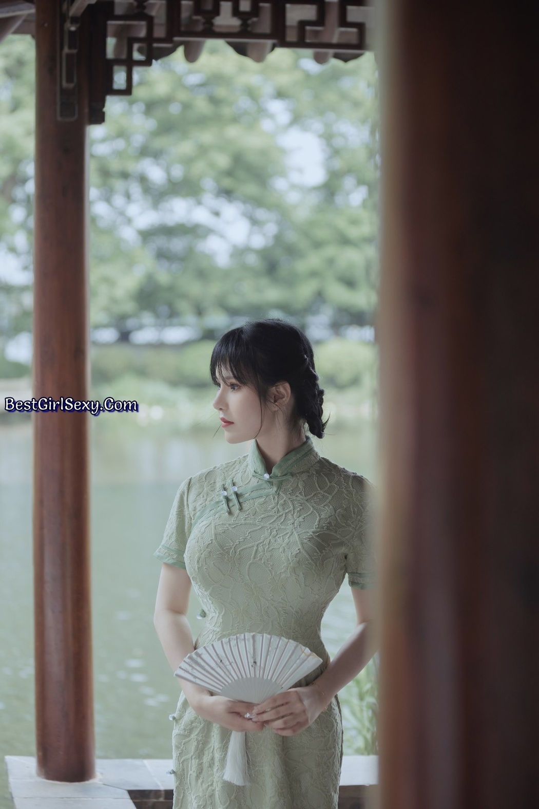 YiTuYu艺图语 Vol.2410 Mei Yi Si