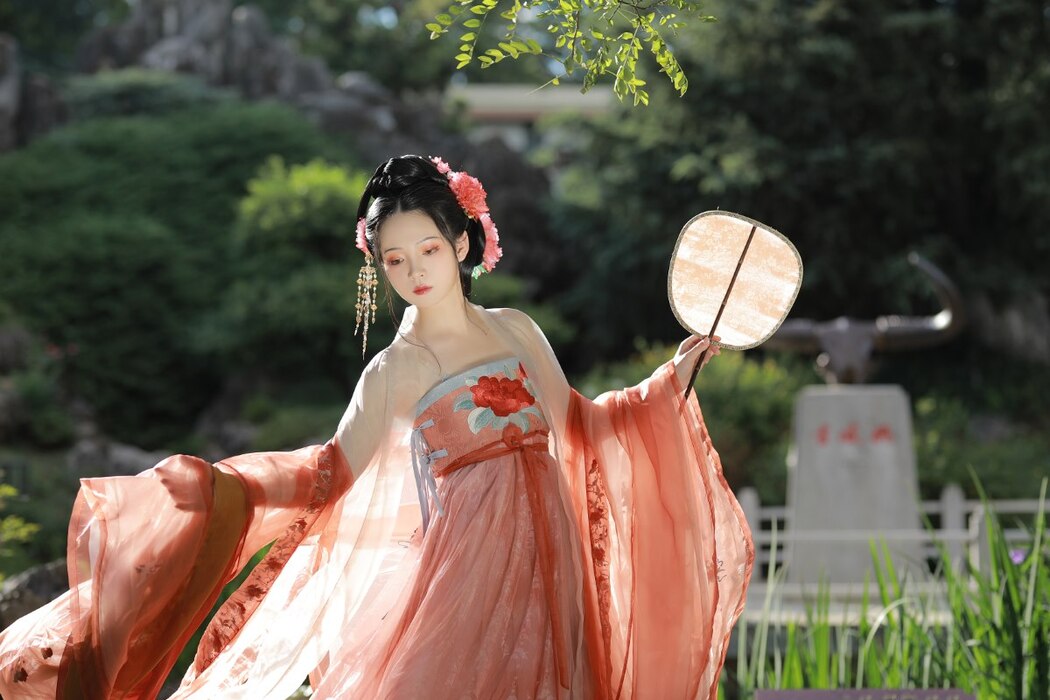 YiTuYu艺图语 Vol.2417 Luo Hua Ren Du Li