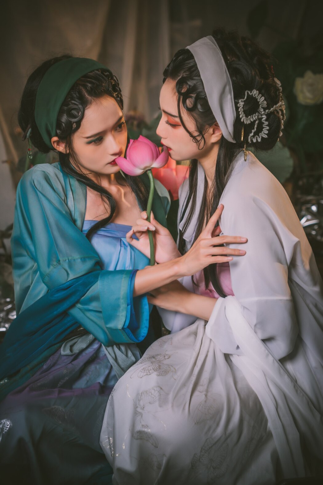 YiTuYu艺图语 Vol.2443 Tu Zi Zzz Bu Chi Hu Luo Bo