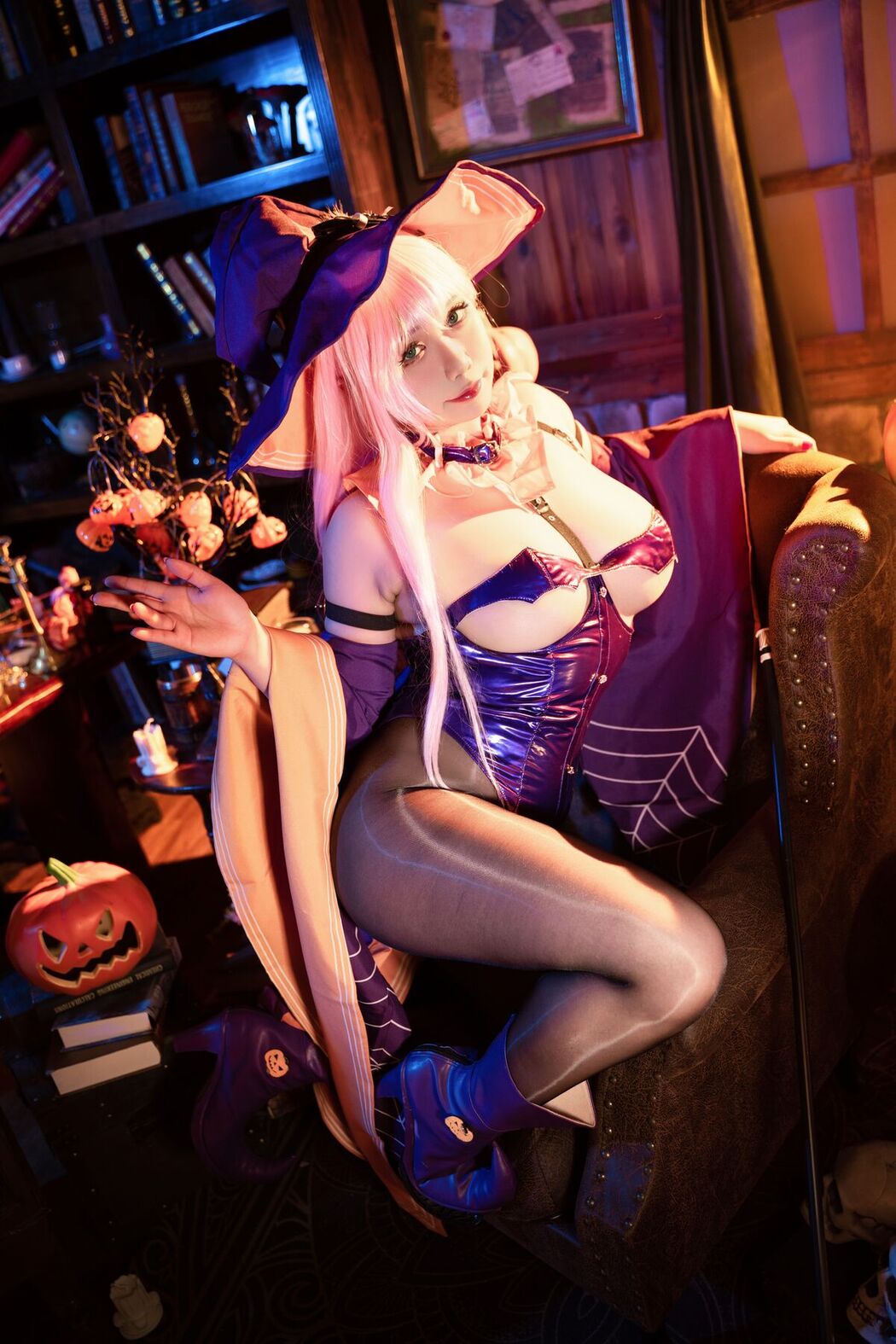 Coser@贞子蜜桃 – 孟菲斯