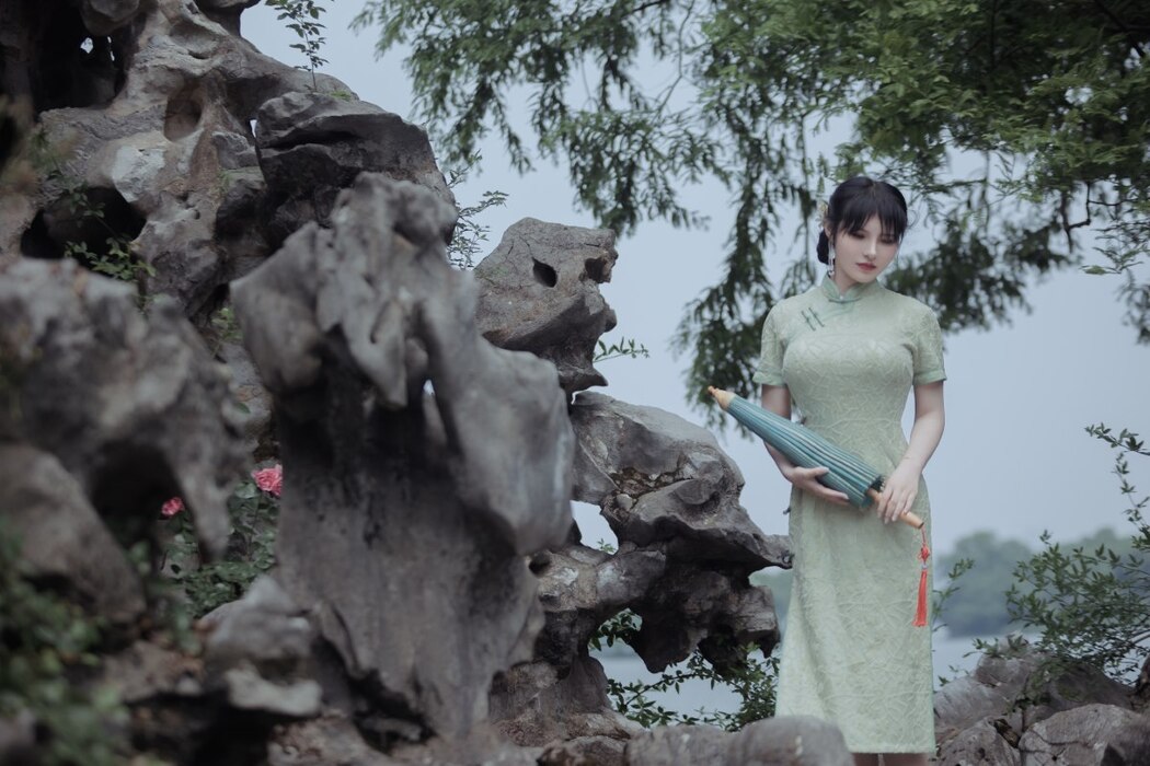 YiTuYu艺图语 Vol.2410 Mei Yi Si