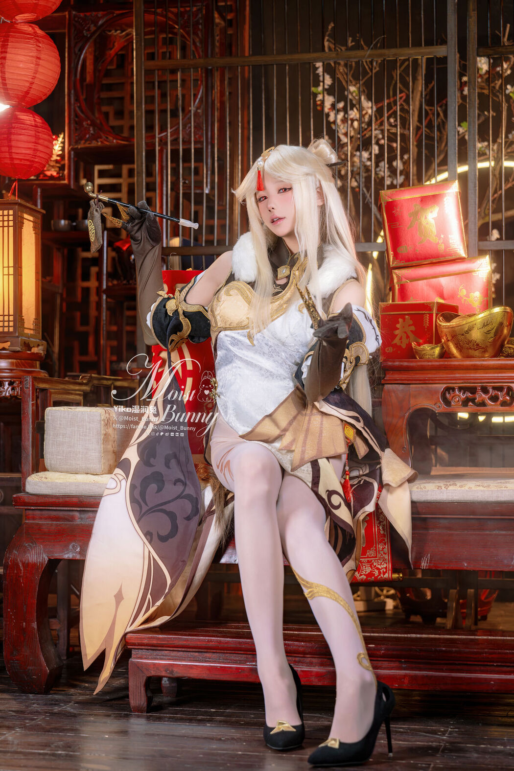 Coser@黏黏团子兔 – 金蛇来财 凝光贺岁 Good Night Kiss