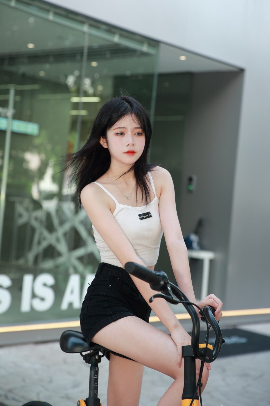 YiTuYu艺图语 Vol.2405 Xiao Ni Zi
