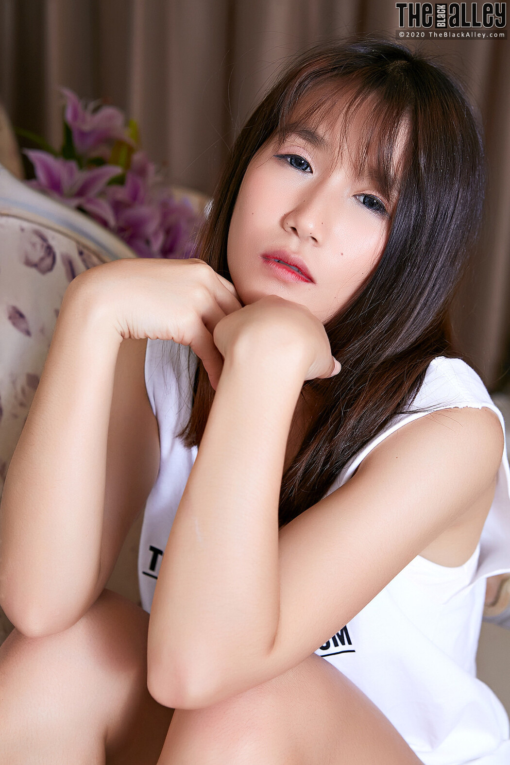 Chia Ling The Black Alley Photobook Set.33