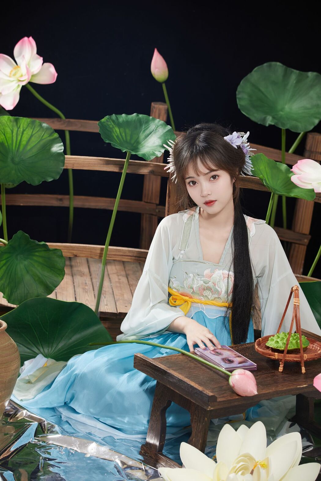 YiTuYu艺图语 Vol.2556 Xiao Wei Ren Er