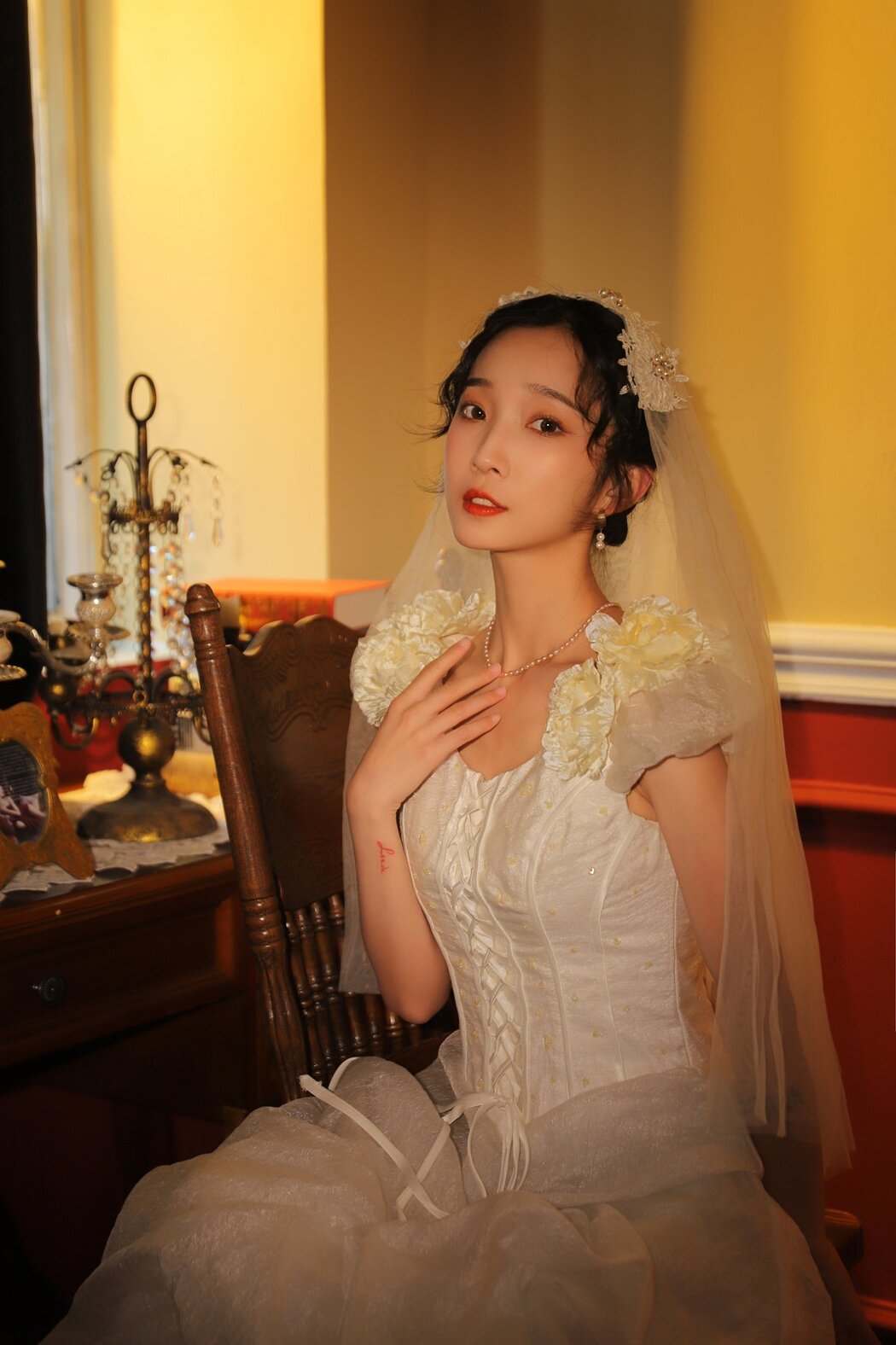 YiTuYu艺图语 Vol.2601 Lei Meng Ying