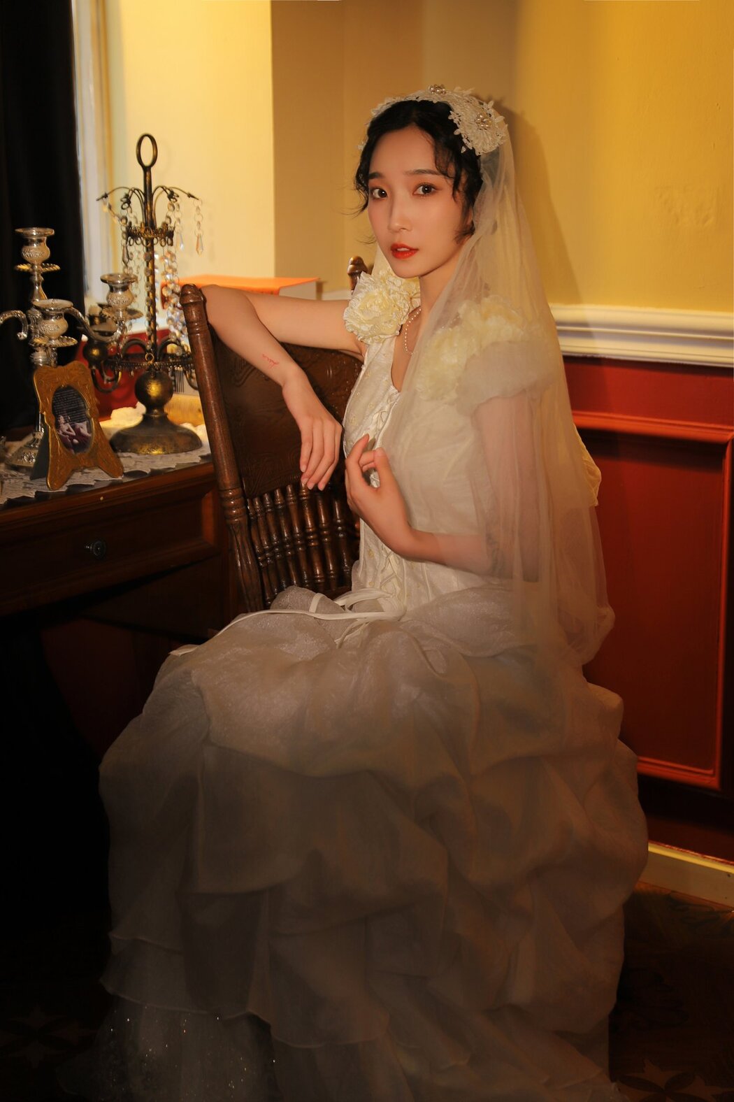YiTuYu艺图语 Vol.2601 Lei Meng Ying