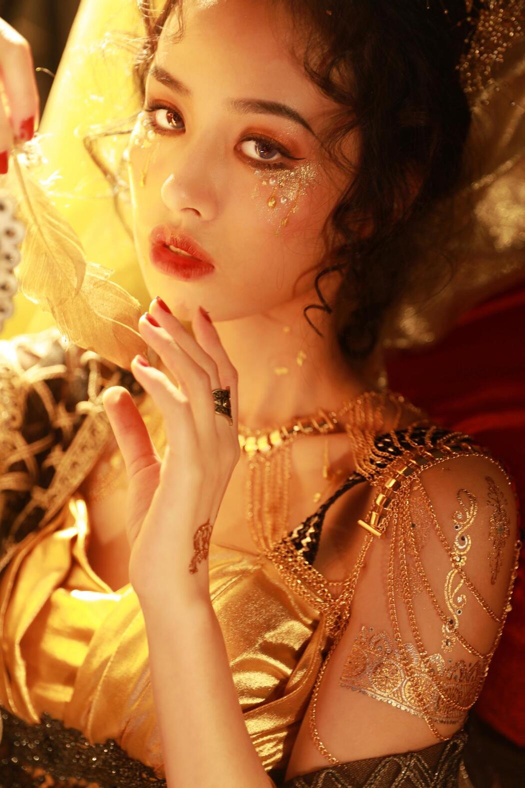 YiTuYu艺图语 Vol.2496 Xiang Ze Xi Zi