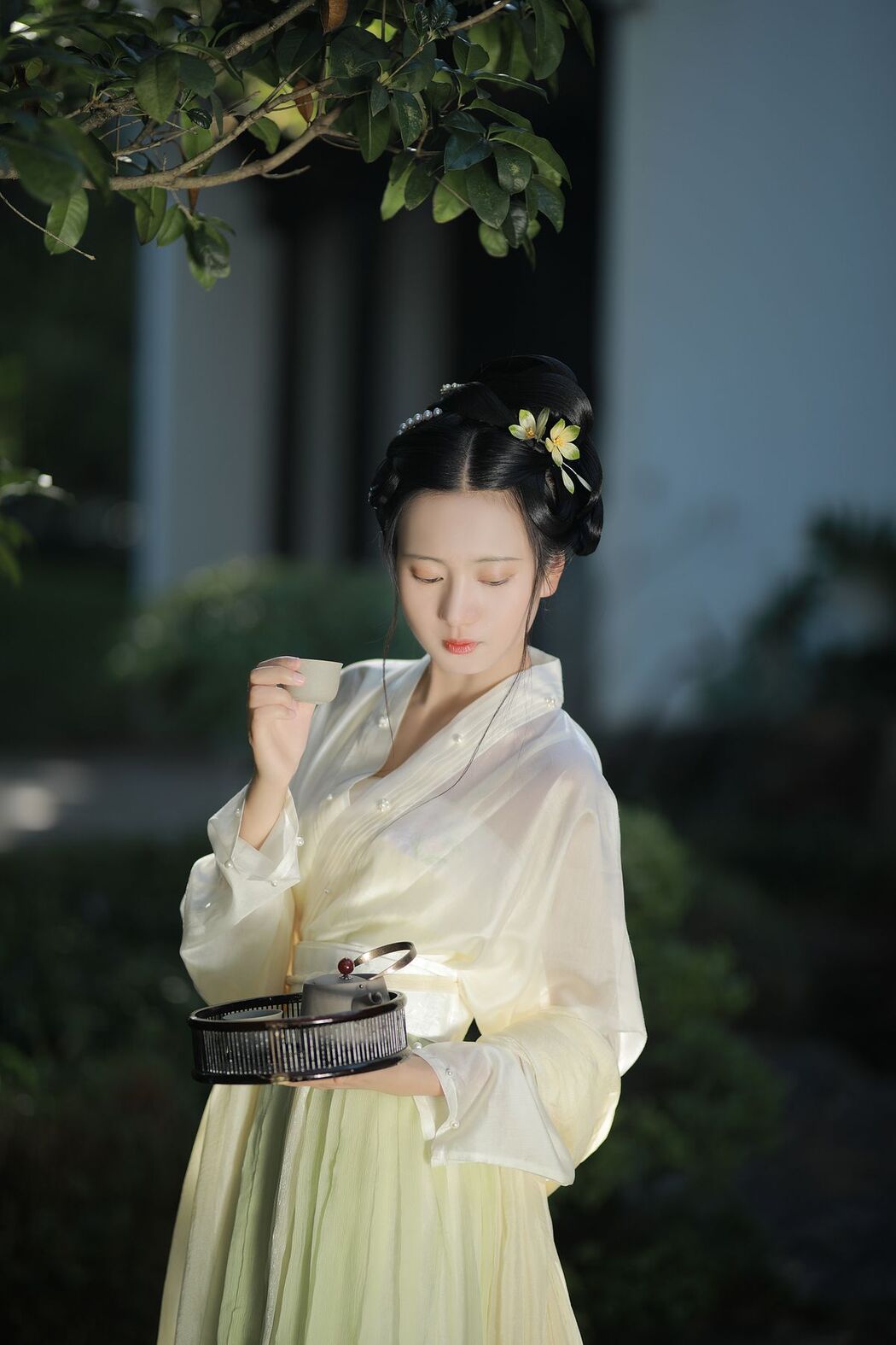 YiTuYu艺图语 Vol.2572 Yu Jin